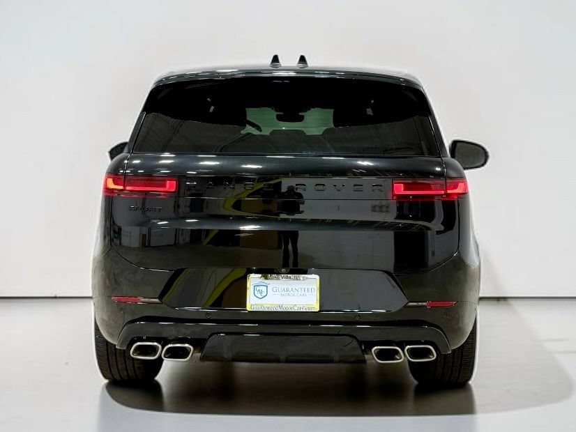 Used 2025 Land Rover Range Rover Sport Dynamic SE AWD/4WD image 18