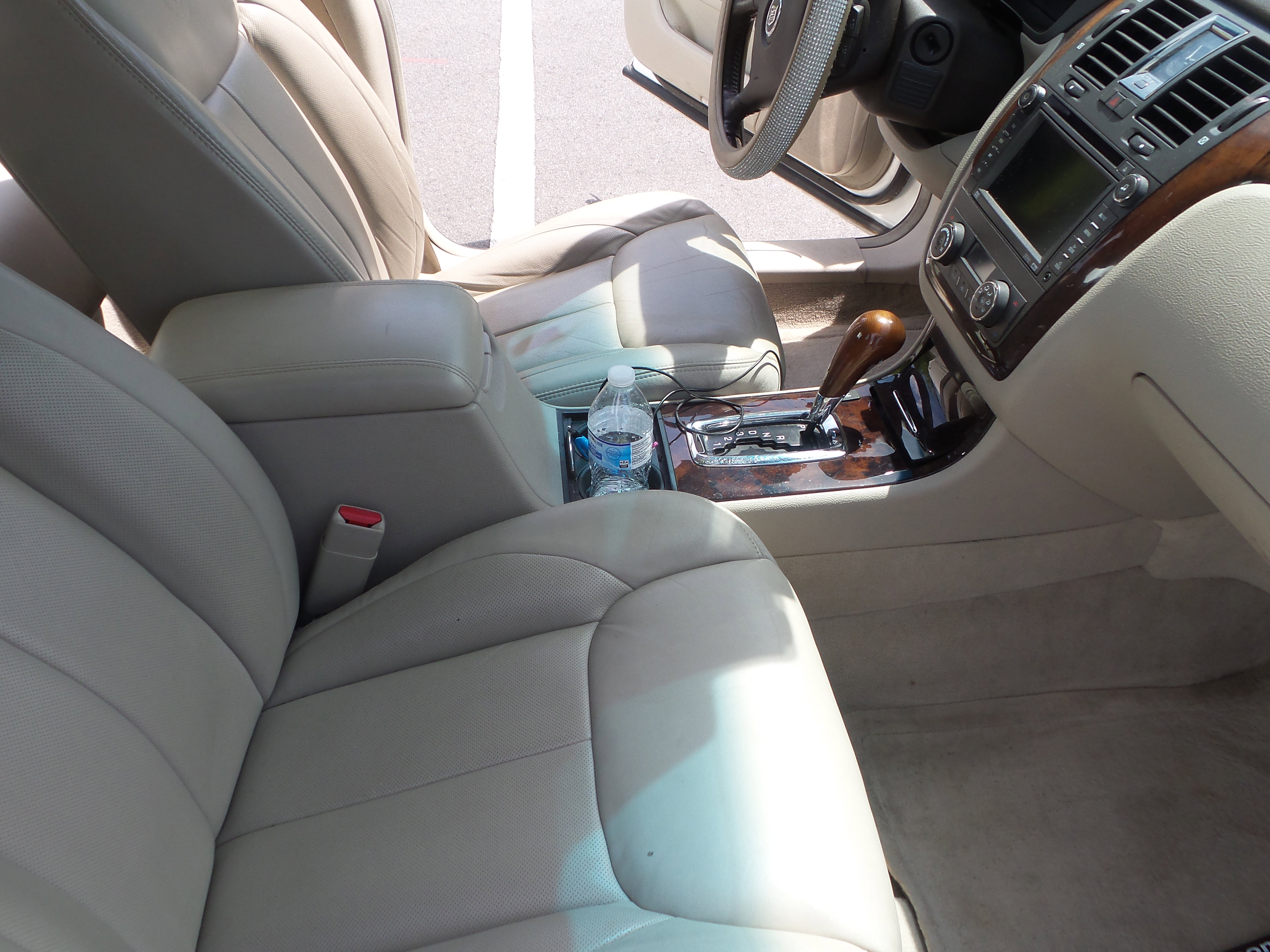 Used 2008 Cadillac DTS FWD image 52