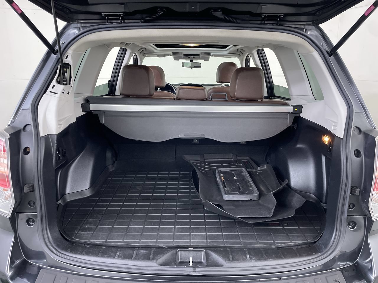 Used 2018 Subaru Forester 2.5i Touring AWD/4WD image 22