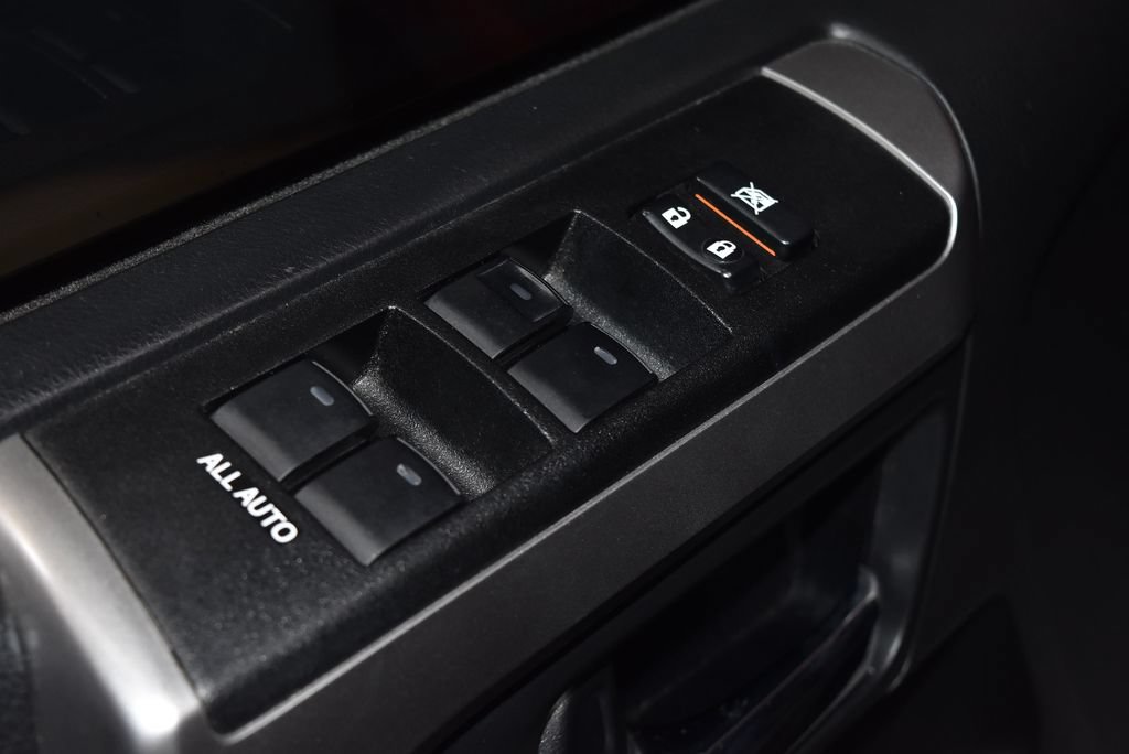 Used 2019 Toyota 4Runner SR5 Premium AWD/4WD image 5