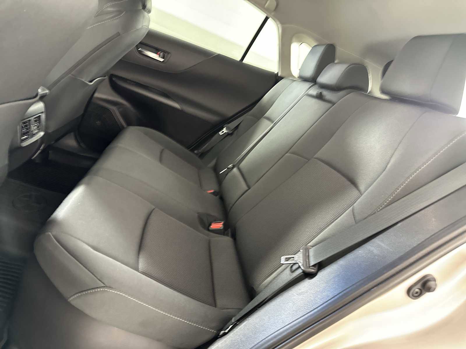 Used 2024 Toyota Venza LE AWD/4WD image 24