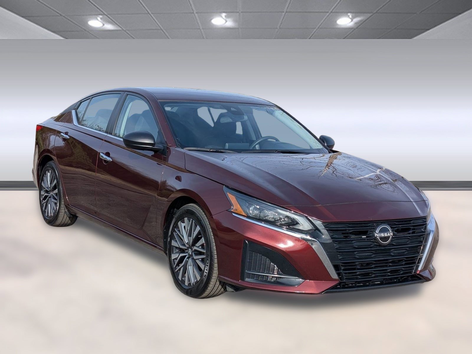Used 2024 Nissan Altima 2.5 SV image 7