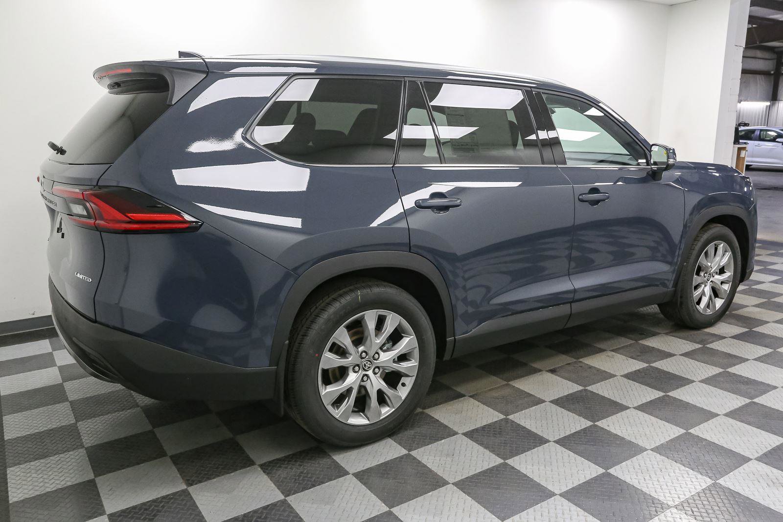 New 2026 Toyota Grand Highlander Limited image 8
