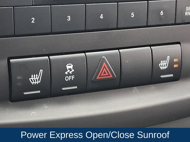 Used 2013 Dodge Avenger SXT w/ Cold Weather Group FWD image 14