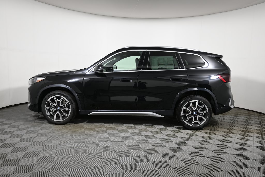 Used 2026 BMW X1 xDrive28i w/ Technology Package AWD/4WD image 2