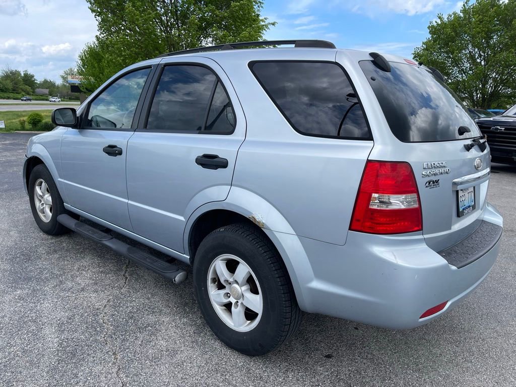 Used 2008 Kia Sorento LX image 4