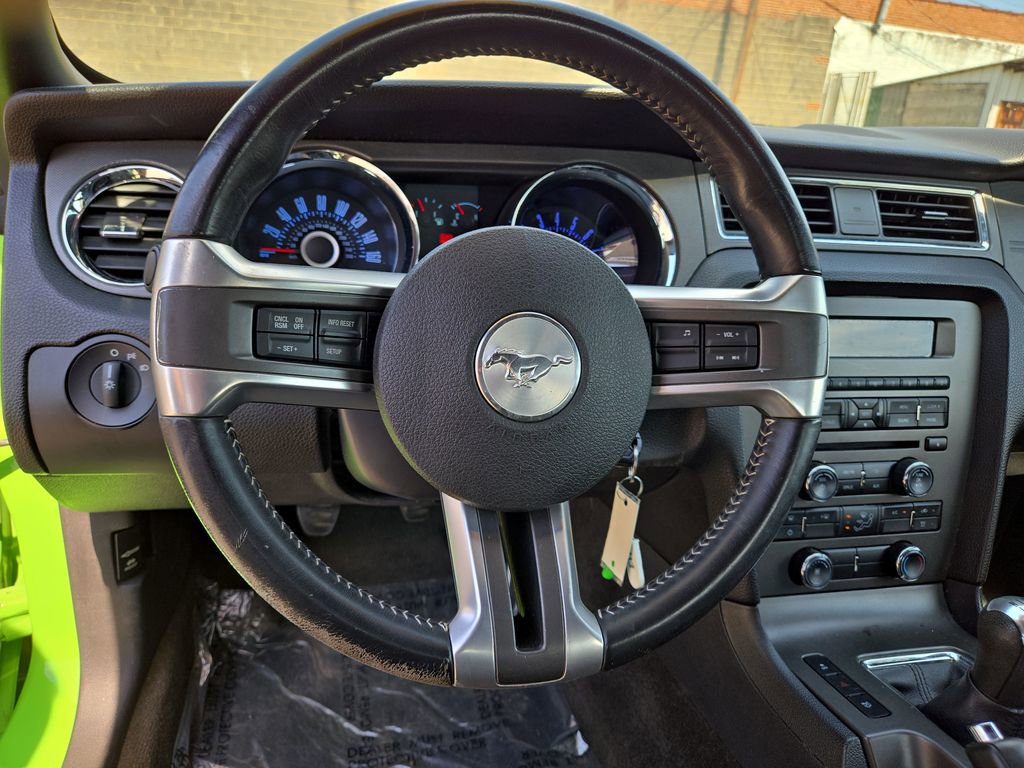 Used 2013 Ford Mustang Coupe w/ V6 Performance Pkg image 24