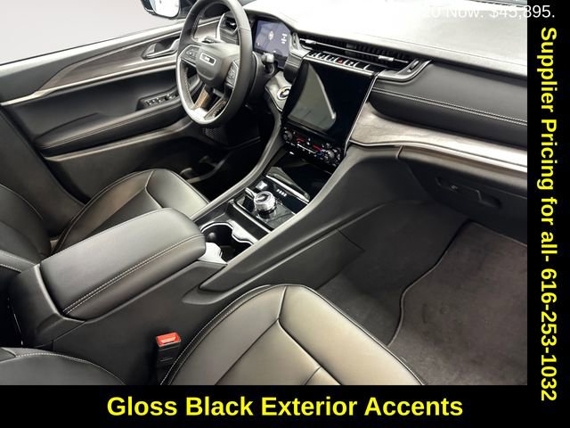 New 2025 Jeep Grand Cherokee L Limited w/ Black Appearance Package image 4