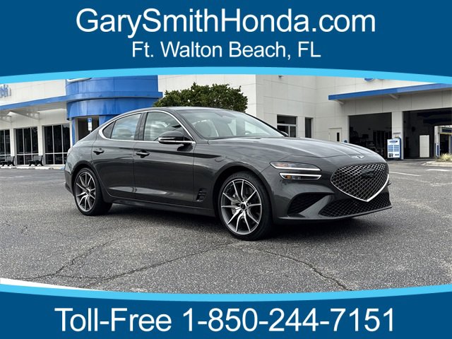 Used 2025 Genesis G70 2.5T image 1