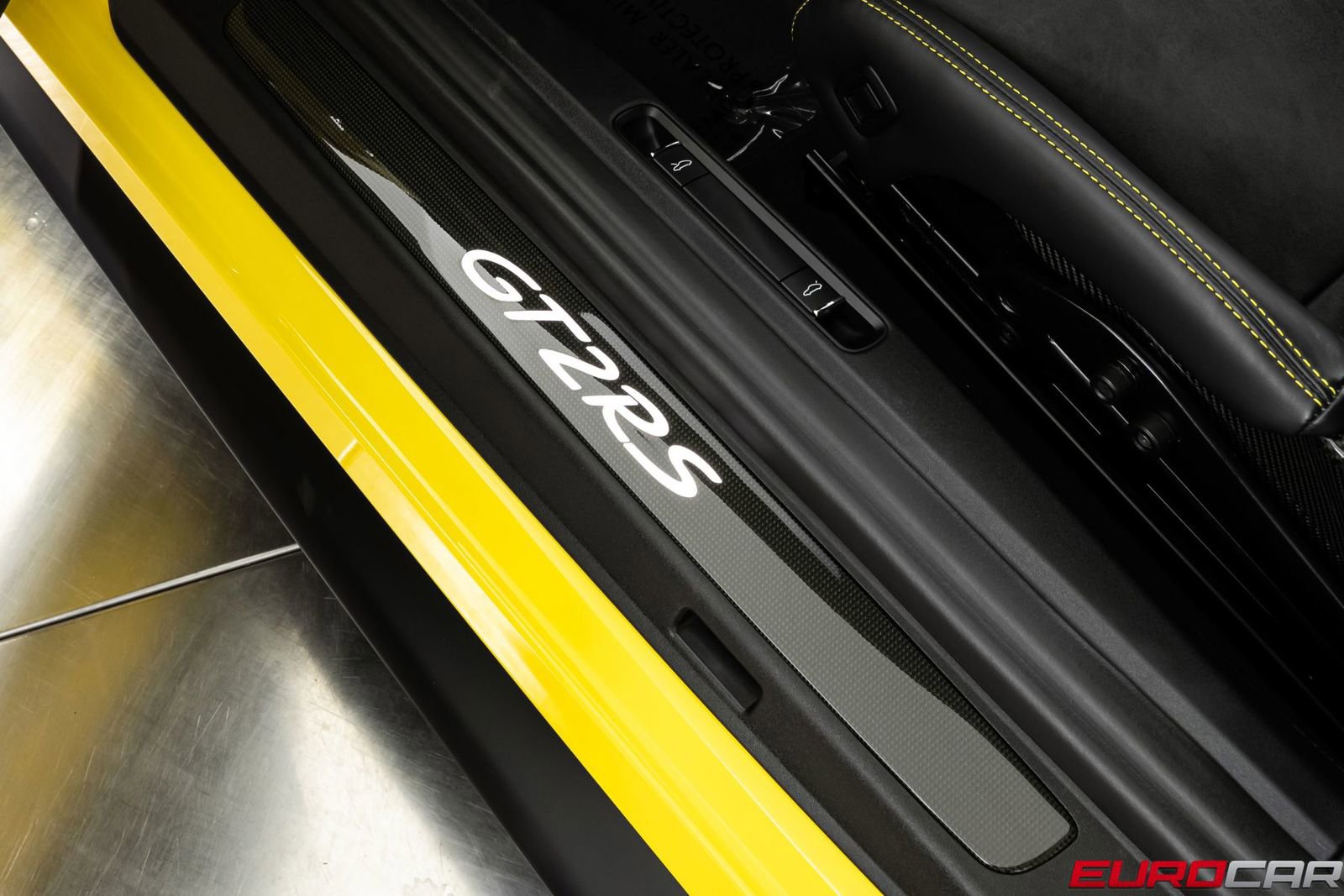 Used 2019 Porsche 911 GT2 RS RWD image 58