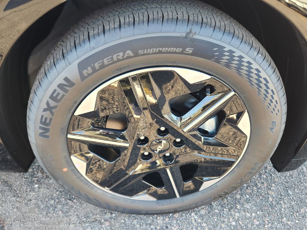 New 2025 Kia EV6 Wind image 16