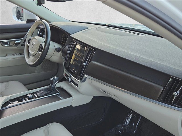 Used 2018 Volvo V90 T6 Cross Country w/ Convenience Package AWD/4WD image 20