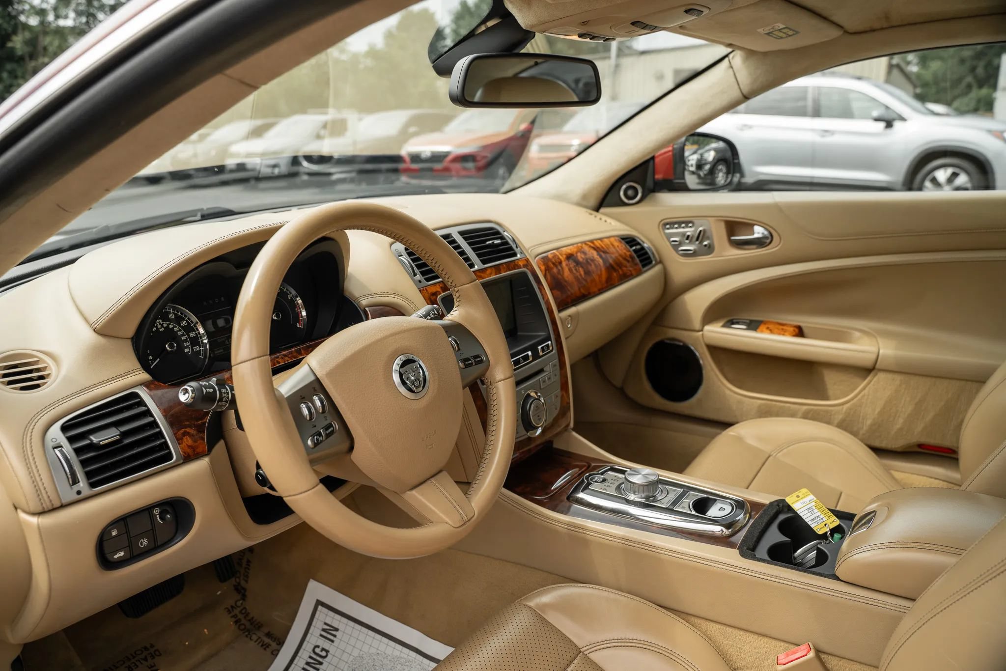 Used 2010 Jaguar XK Coupe RWD image 6
