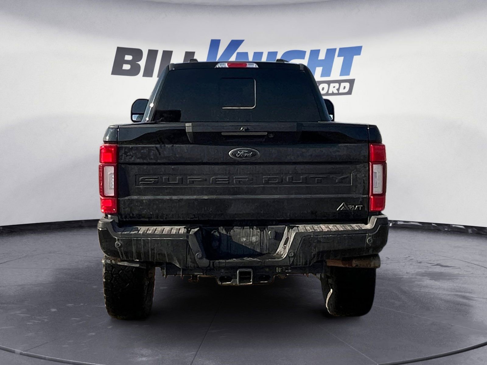 Used 2022 Ford F250 Lariat w/ Black Appearance Package image 4