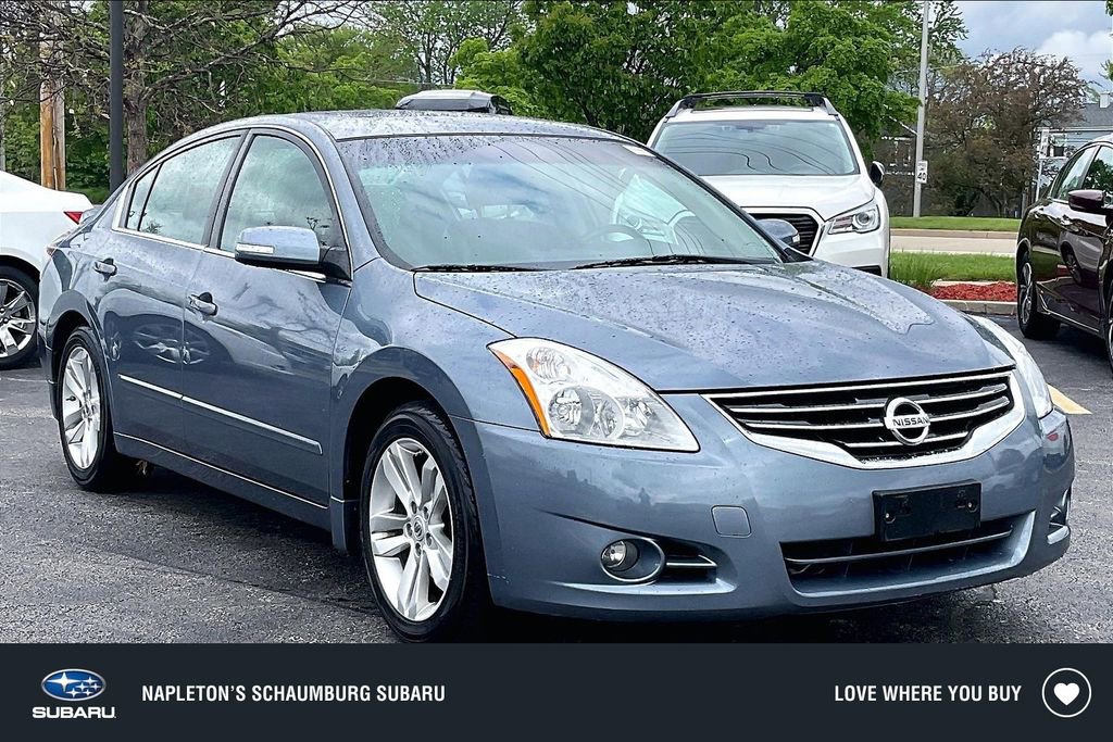 Used 2011 Nissan Altima 3.5 SR w/ 3.5SR Premium Pkg