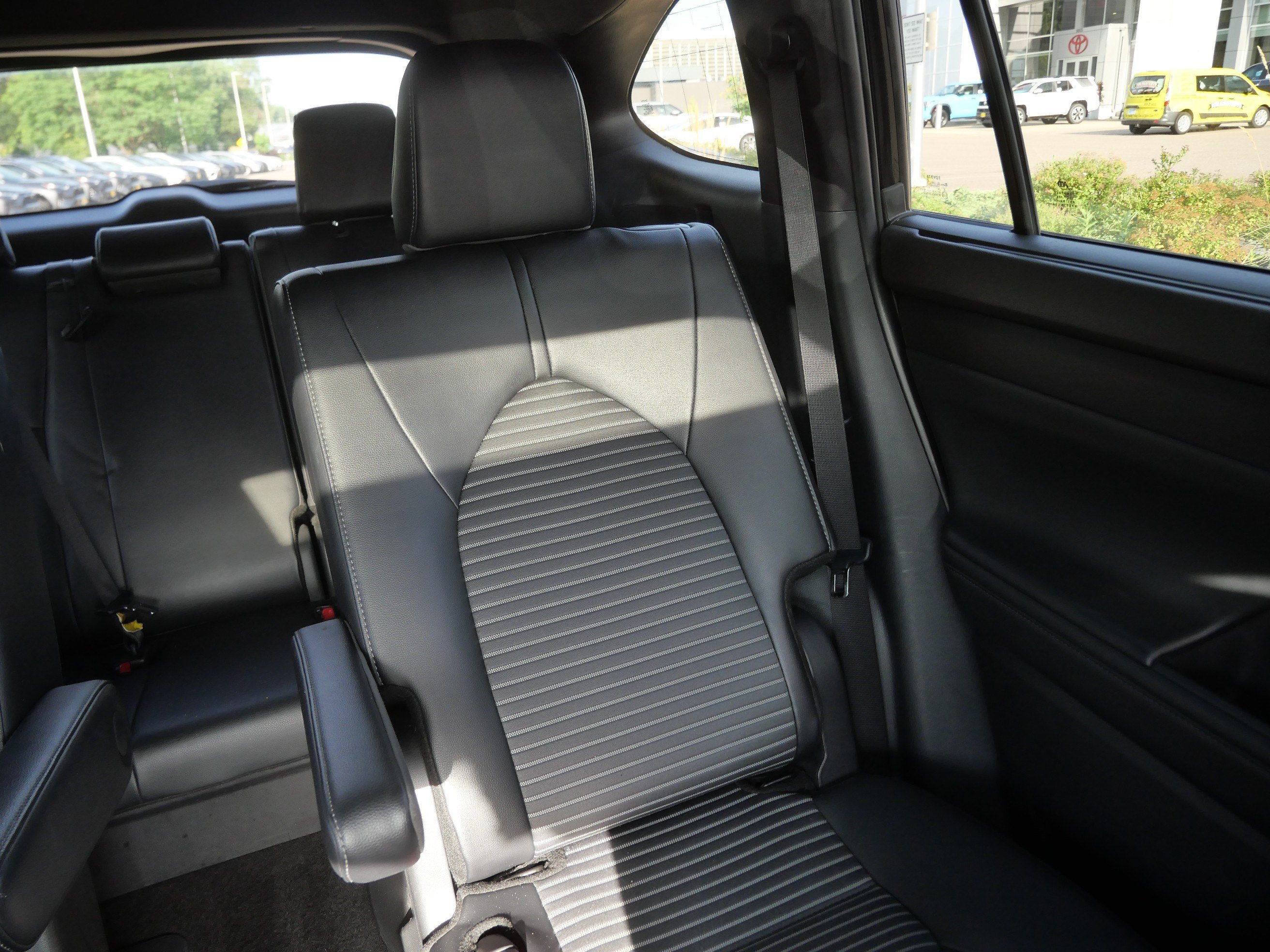 Certified 2025 Toyota Highlander XSE AWD/4WD image 15