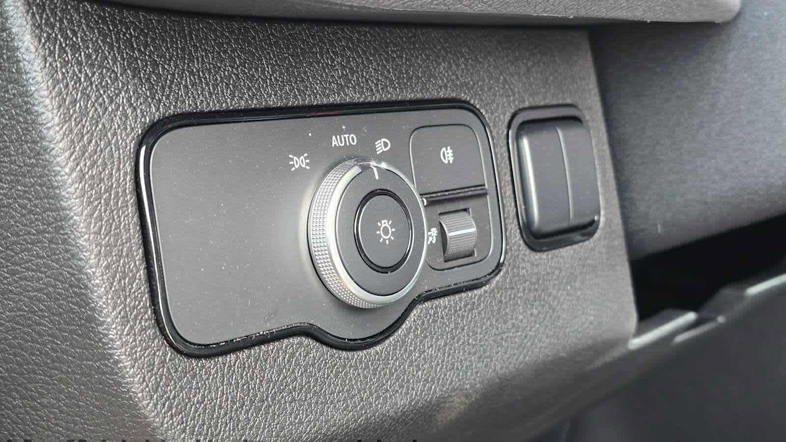 Used 2025 Mercedes-Benz Sprinter 2500 image 27