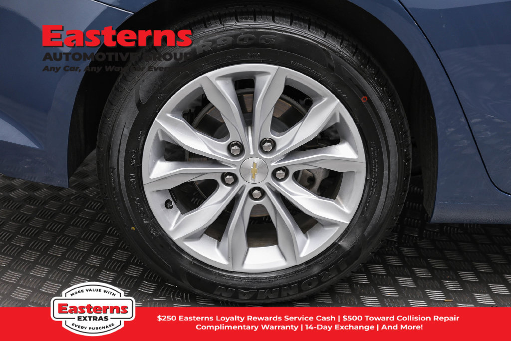 Used 2025 Chevrolet Malibu LT FWD image 31
