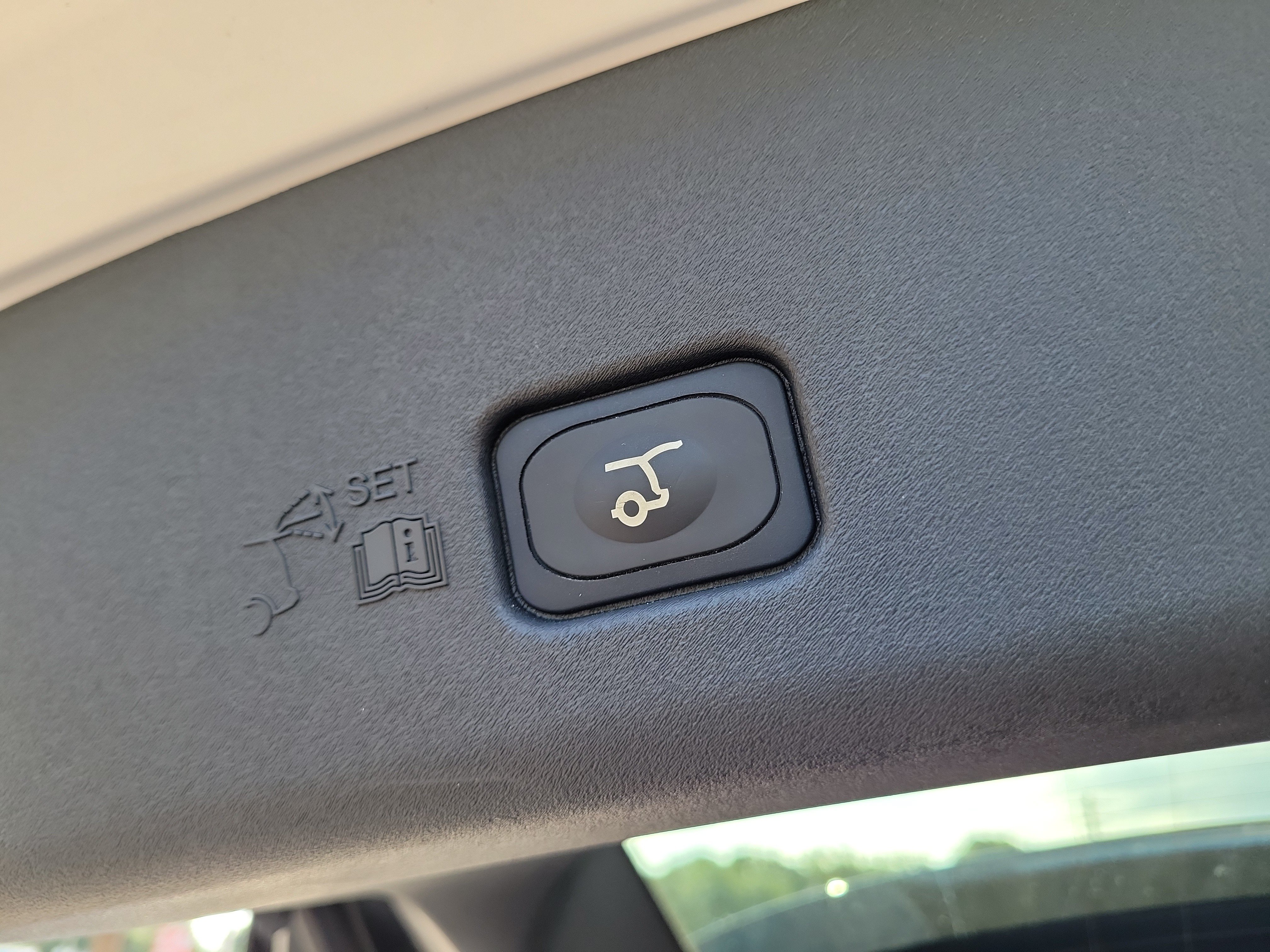 Used 2025 Lincoln Nautilus Reserve AWD/4WD image 15