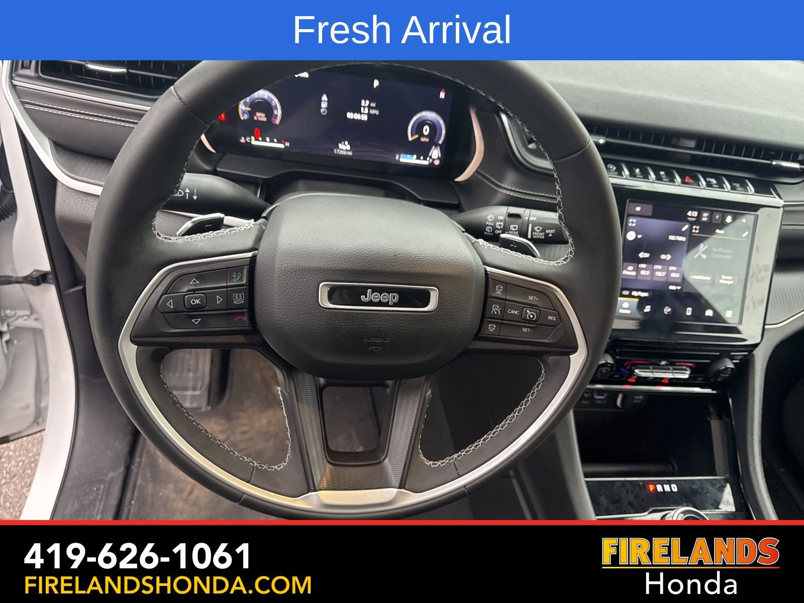 Used 2023 Jeep Grand Cherokee Laredo image 17