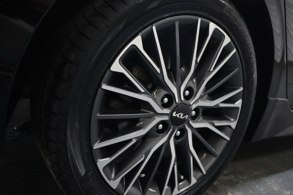 Used 2022 Kia Forte GT-Line w/ GT-Line Premium Package image 31