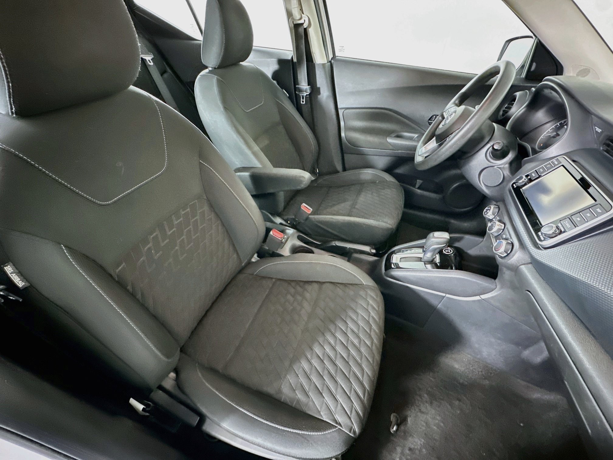 Used 2021 Nissan Kicks S FWD image 28