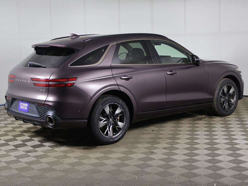Used 2022 Genesis GV70 3.5T Sport w/ Sport Advanced Package AWD/4WD image 15