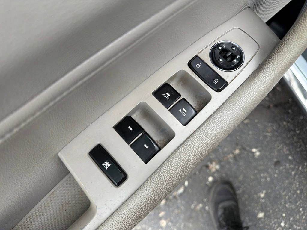 Used 2017 Hyundai Sonata Limited image 13