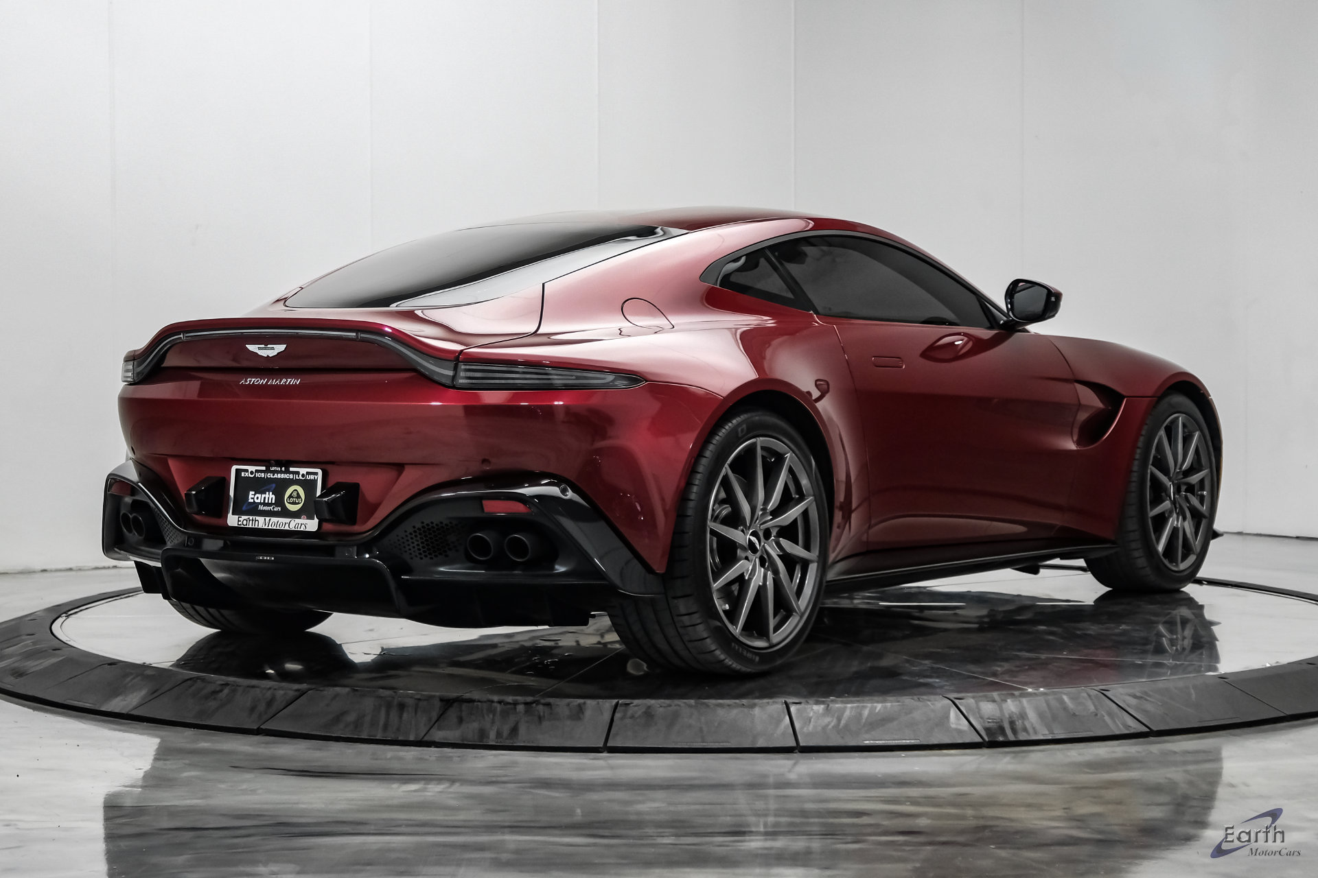 Used 2020 Aston Martin V8 Vantage Coupe RWD image 20