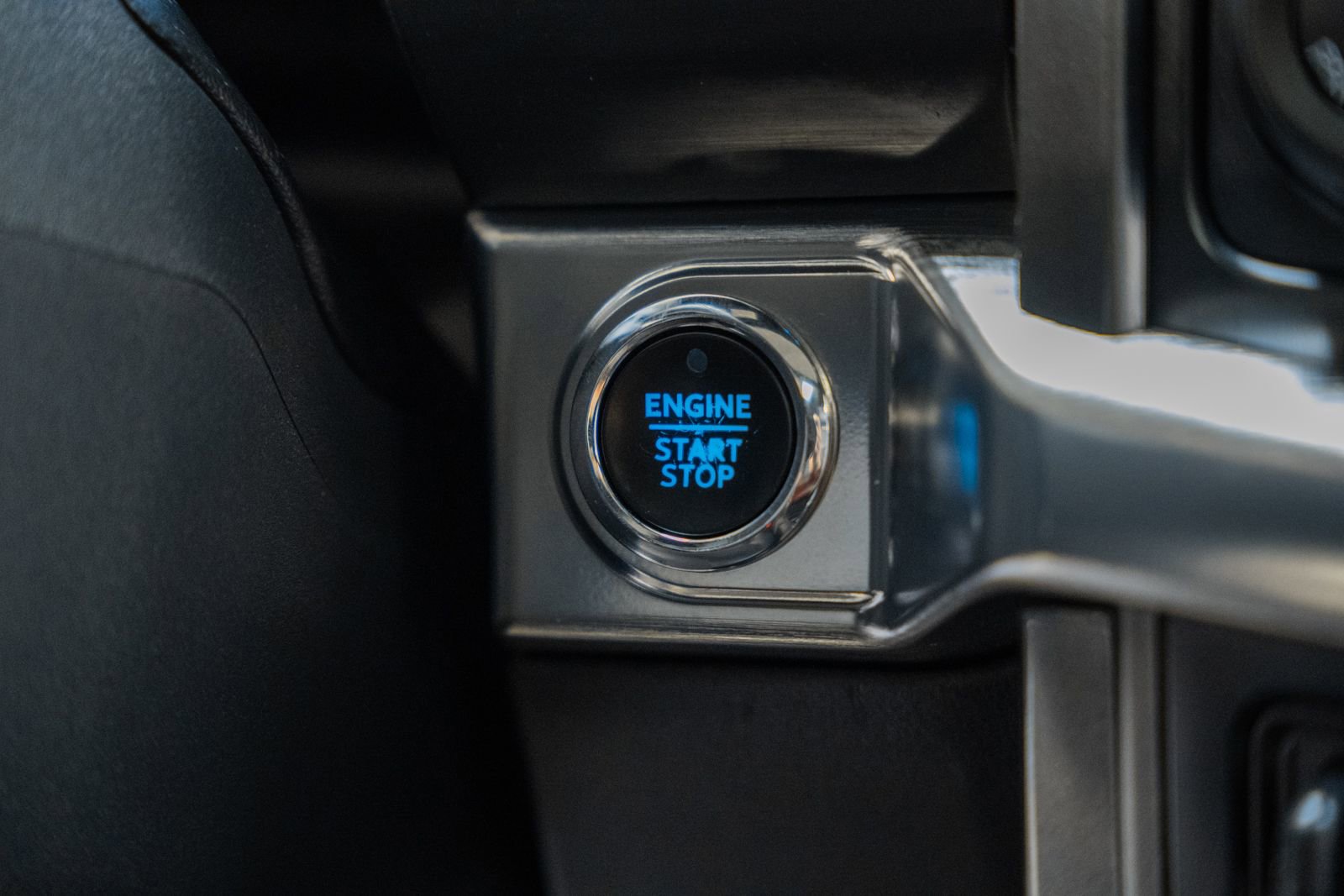 Certified 2023 Ford F150 Lariat w/ Equipment Group 502A High image 29