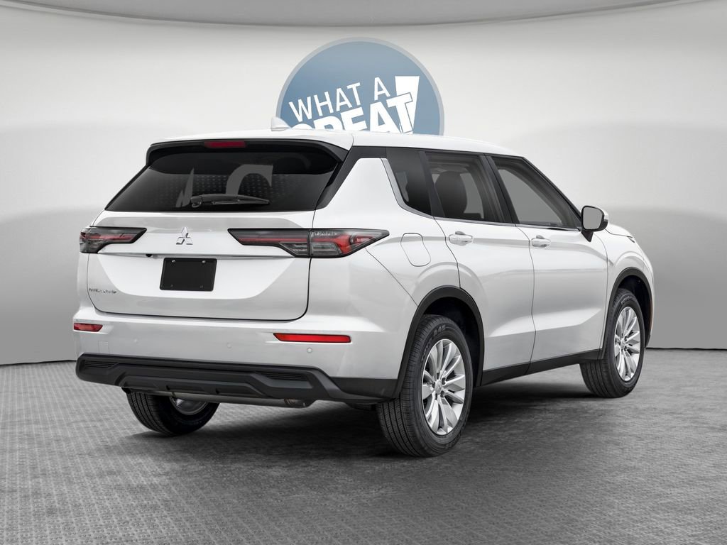New 2026 Mitsubishi Outlander ES FWD image 2