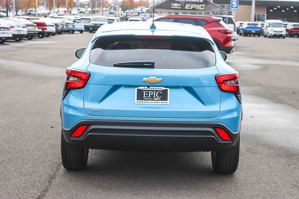 New 2026 Chevrolet Trax LS w/ LS Convenience Package image 3