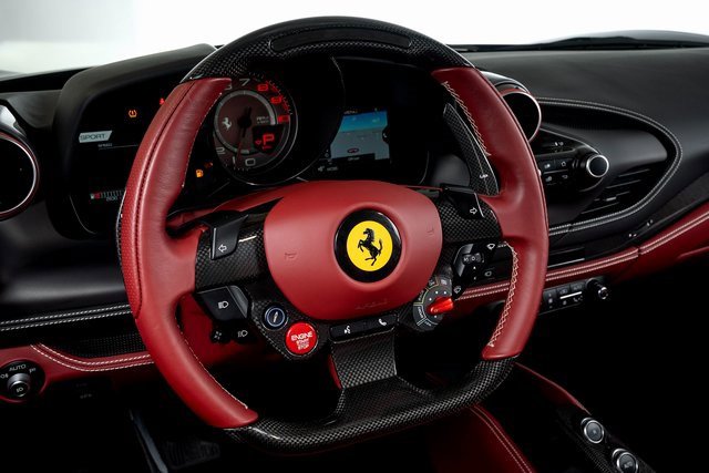 Used 2022 Ferrari F8 Tributo image 29