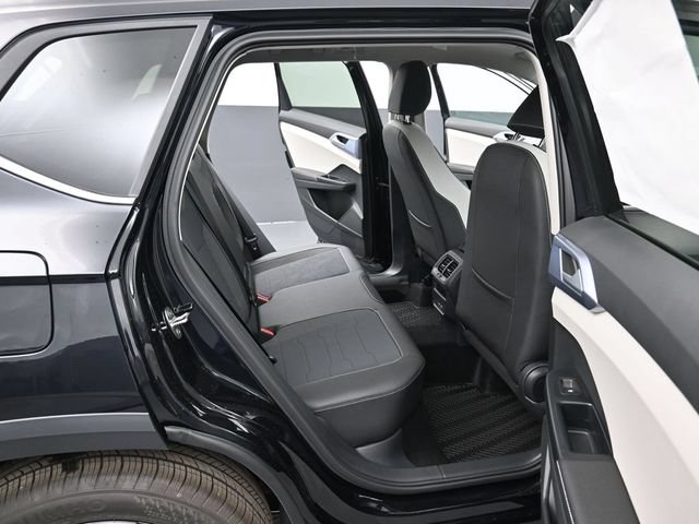 New 2026 Volkswagen Taos SE AWD/4WD image 13