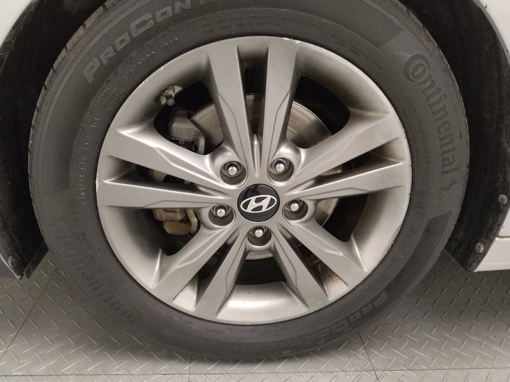 Used 2018 Hyundai Elantra SEL image 31