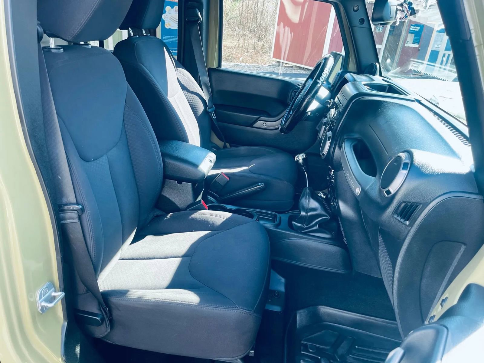 Used 2013 Jeep Wrangler Unlimited Sport image 20