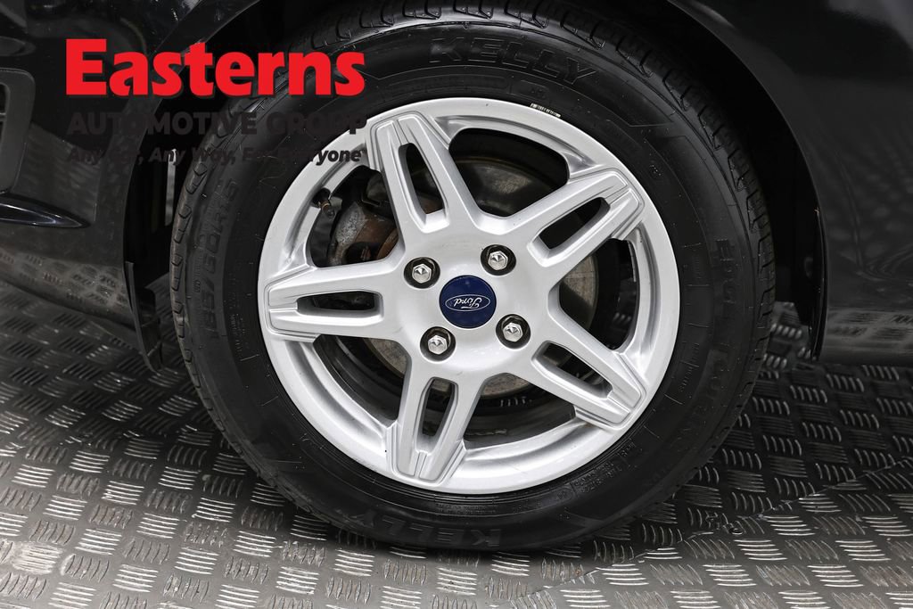 Used 2019 Ford Fiesta SE image 32