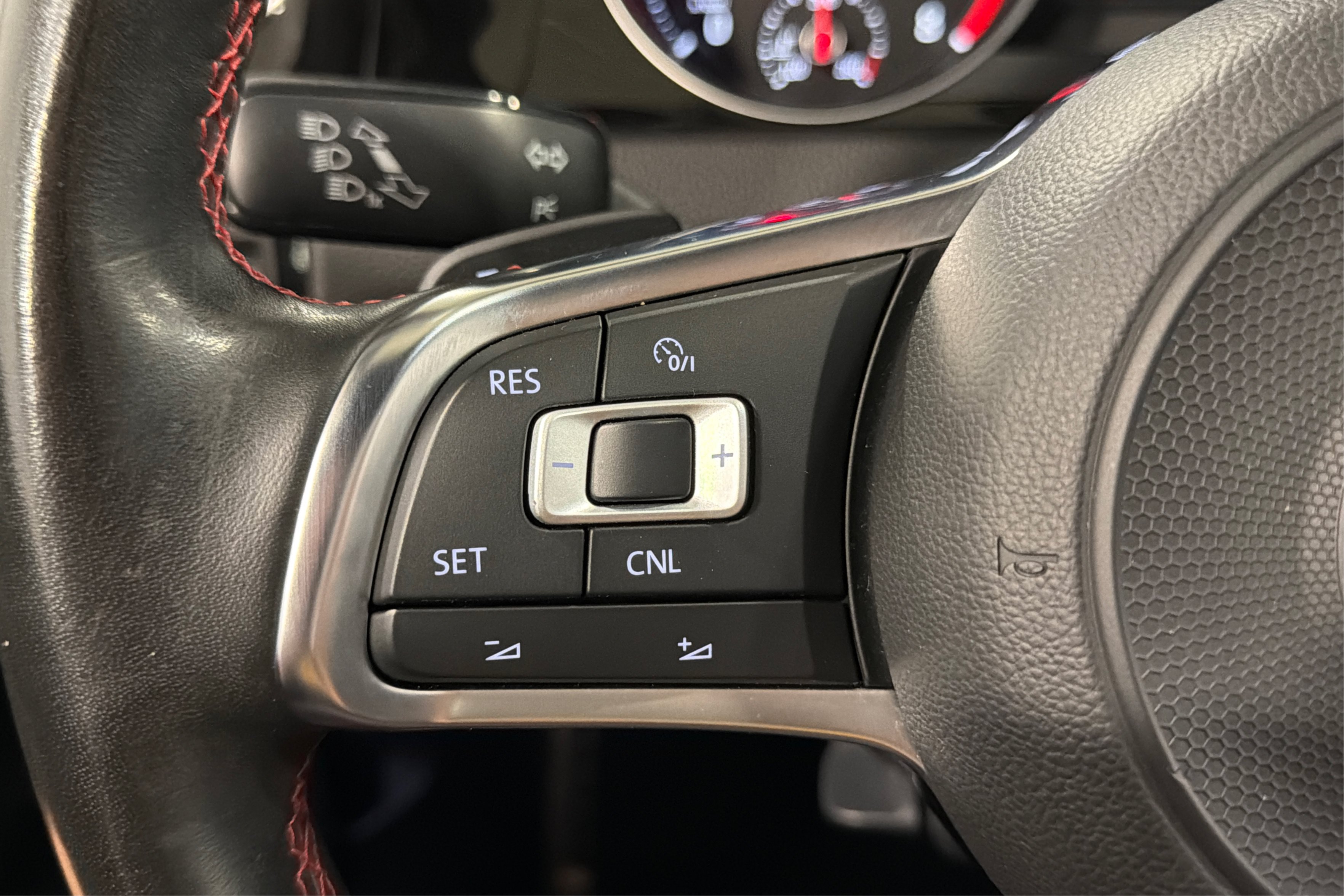 Used 2018 Volkswagen GTI S FWD image 24