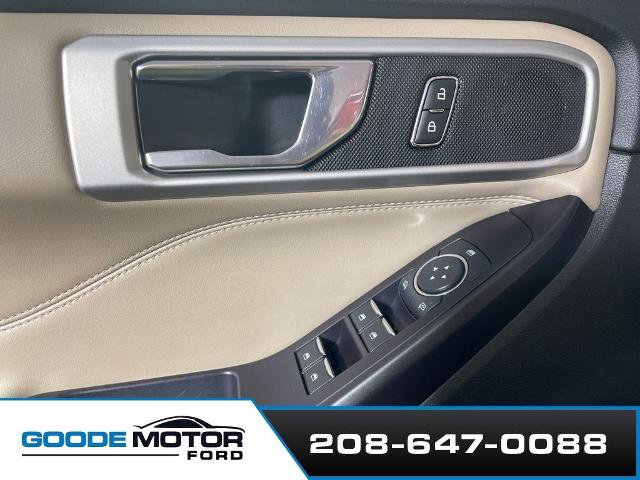 Certified 2020 Ford Explorer XLT w/ Equipment Group 202A image 9