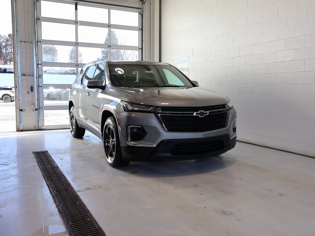 Certified 2023 Chevrolet Traverse LT w/ Midnight/Sport Edition image 2