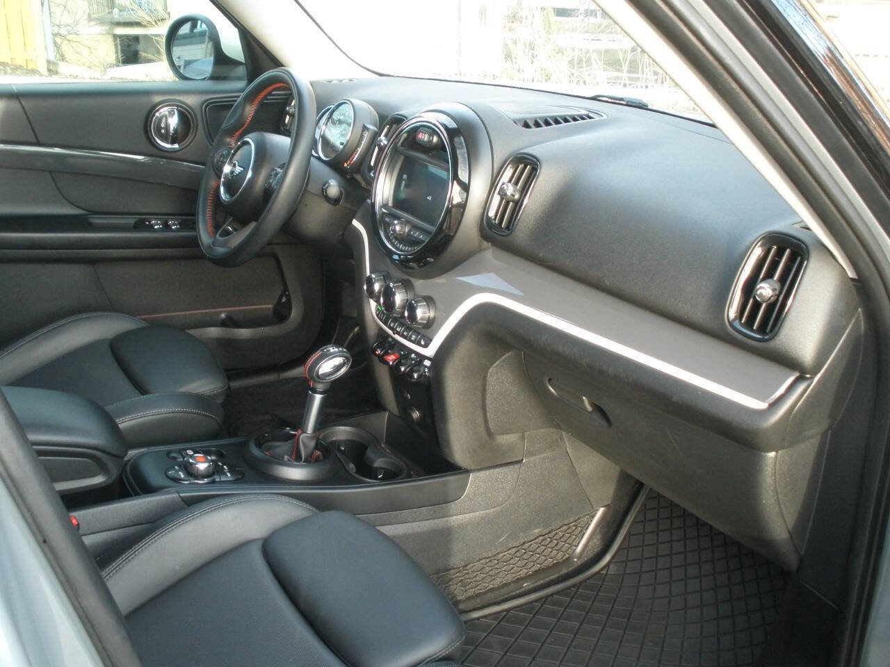 Used 2019 MINI Cooper Countryman S w/ Storage Package image 31