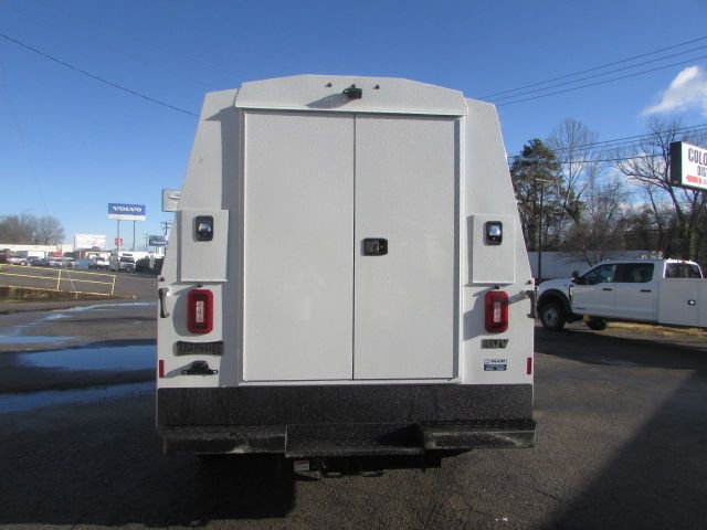 New 2026 Ford F550 4x4 Crew Cab image 4