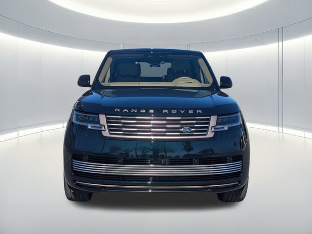 New 2026 Land Rover Range Rover SV image 3