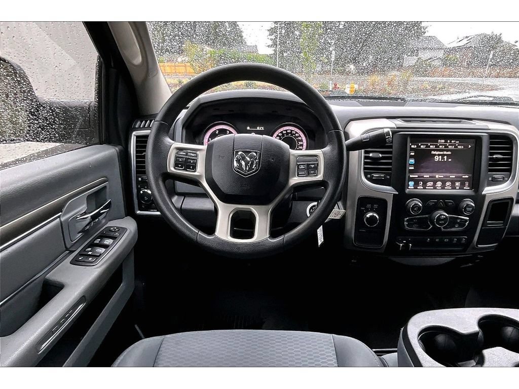 Used 2017 RAM 2500 SLT w/ Cold Weather Group AWD/4WD image 5