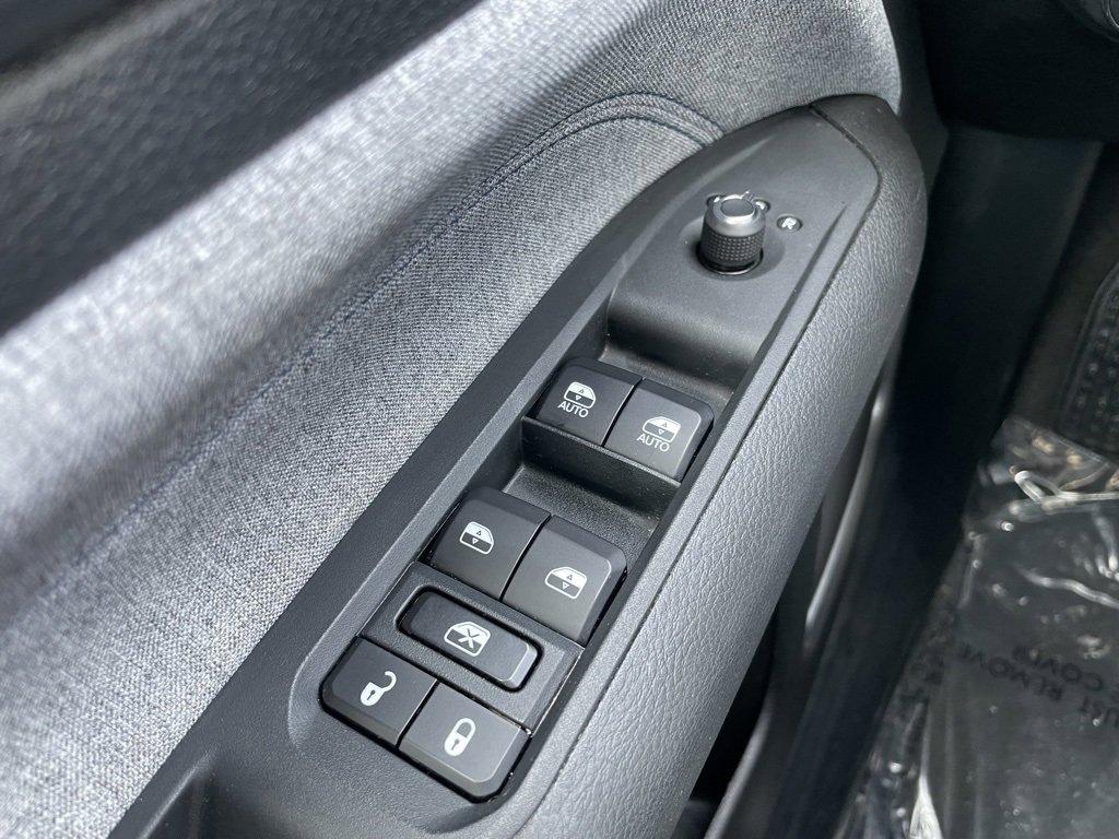 Used 2024 Jeep Compass Latitude image 22