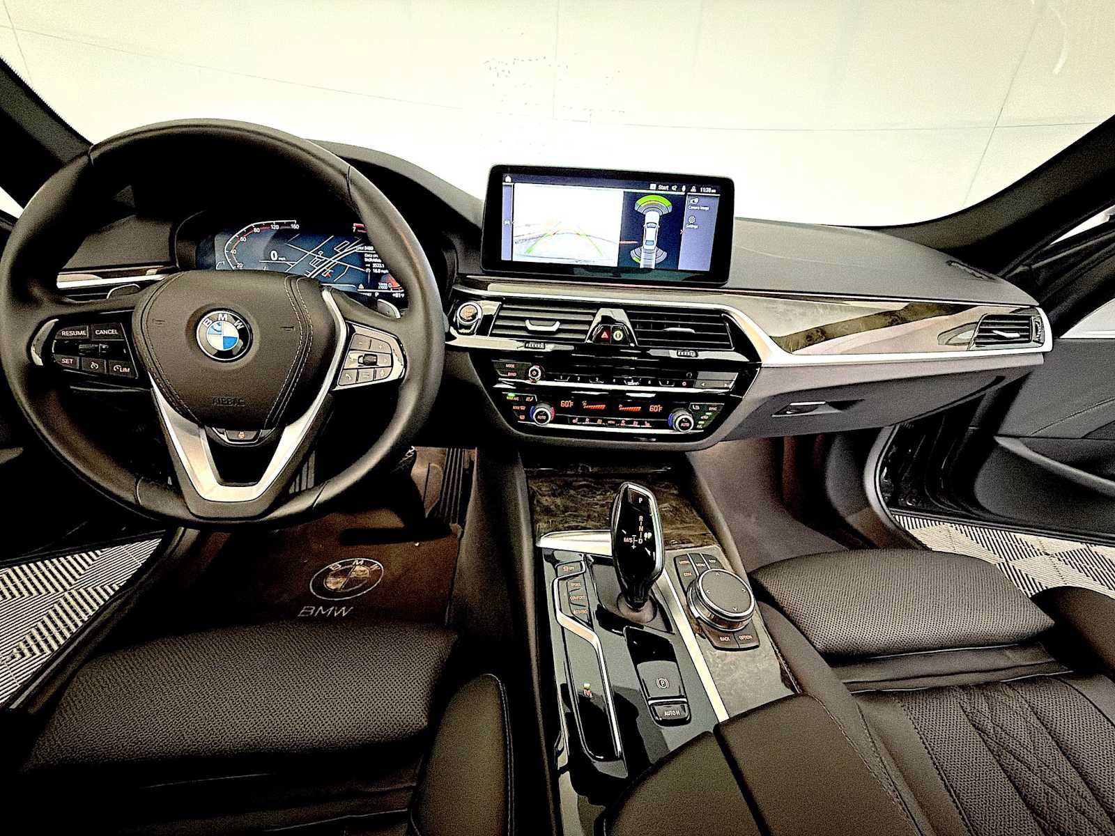 Used 2023 BMW 530i xDrive w/ Convenience Package AWD/4WD image 15