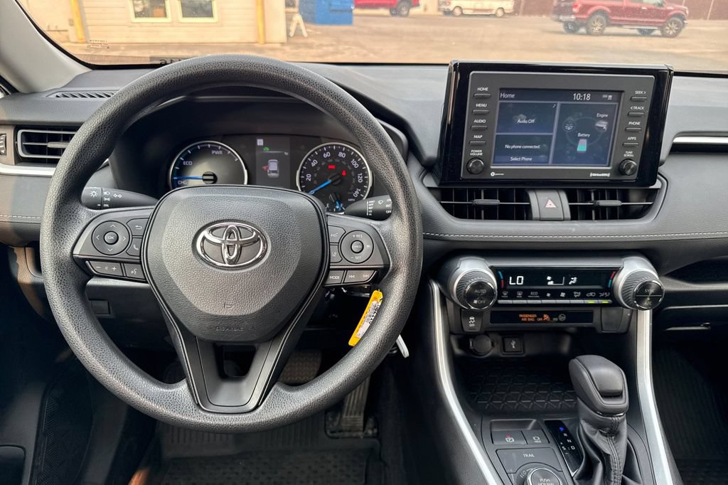 Used 2022 Toyota RAV4 LE AWD/4WD image 14