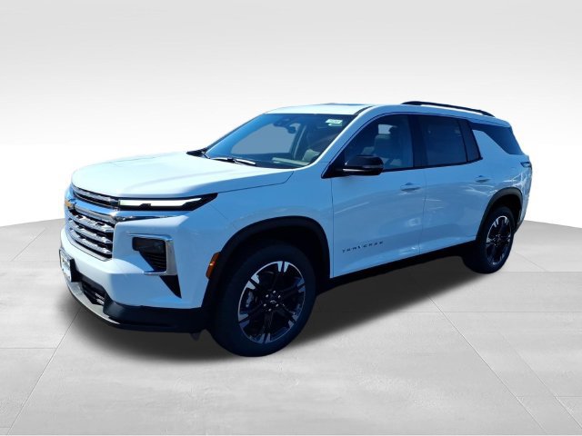 New 2027 Chevrolet Traverse LT w/ Sun and Wheel Package FWD image 4