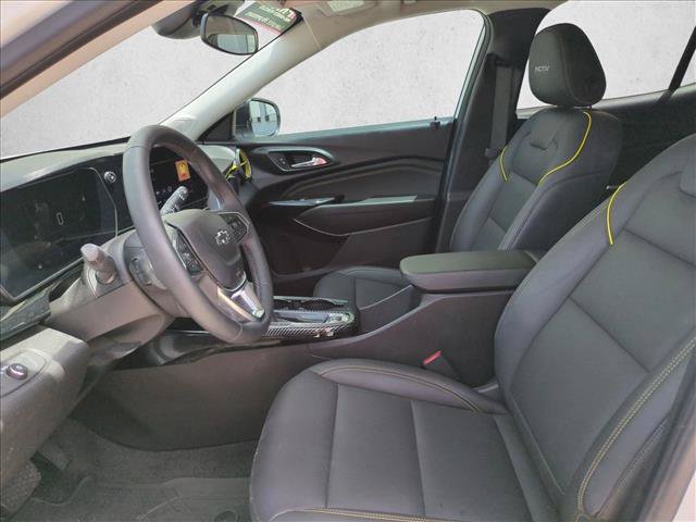 Used 2024 Chevrolet Trax ACTIV w/ Sunroof Package FWD image 16