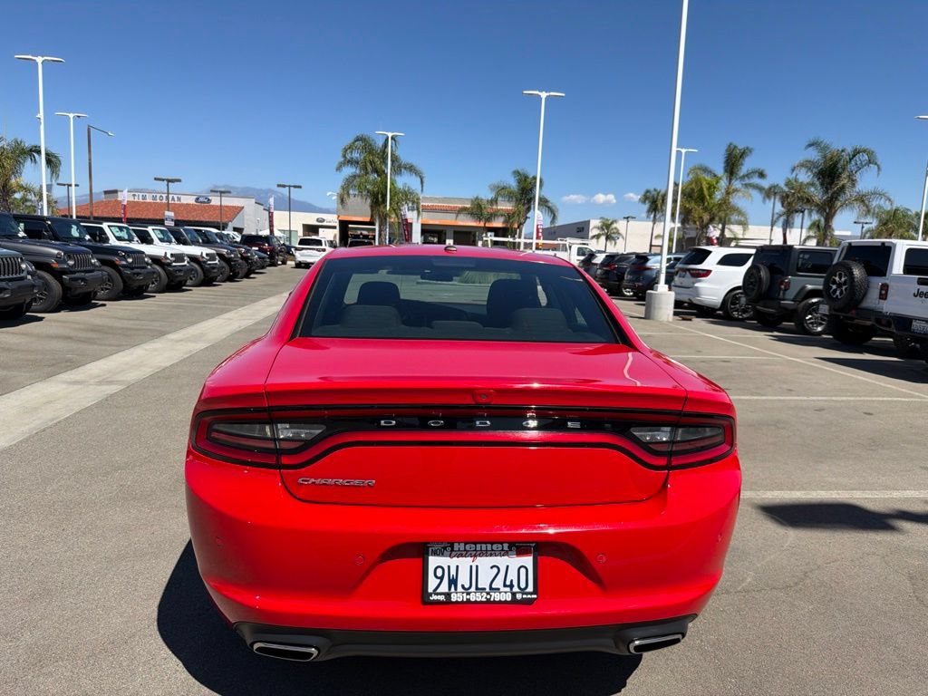Used 2022 Dodge Charger SXT RWD image 5